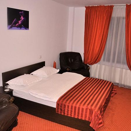 בוקרשט Hotel Thomas מראה חיצוני תמונה
