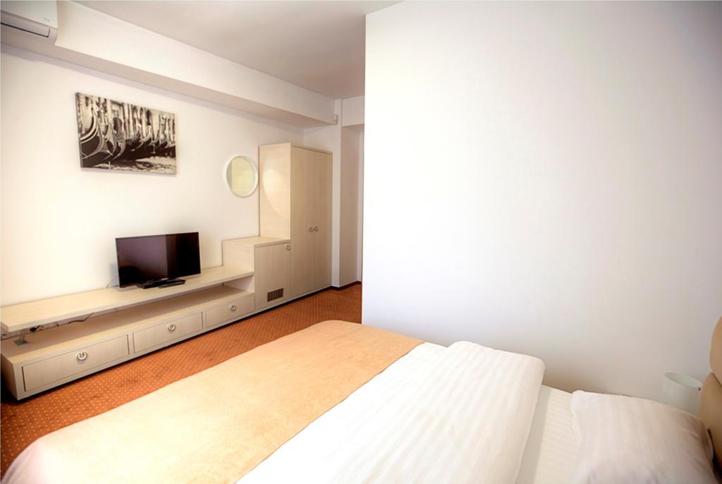 בוקרשט Hotel Thomas חדר תמונה
