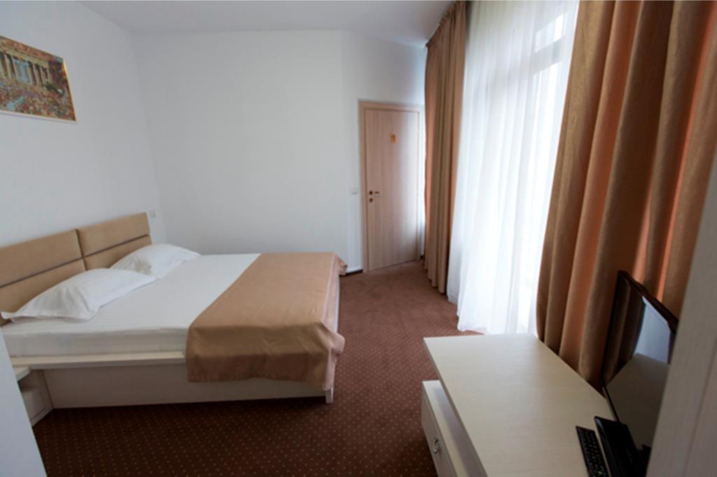 בוקרשט Hotel Thomas חדר תמונה