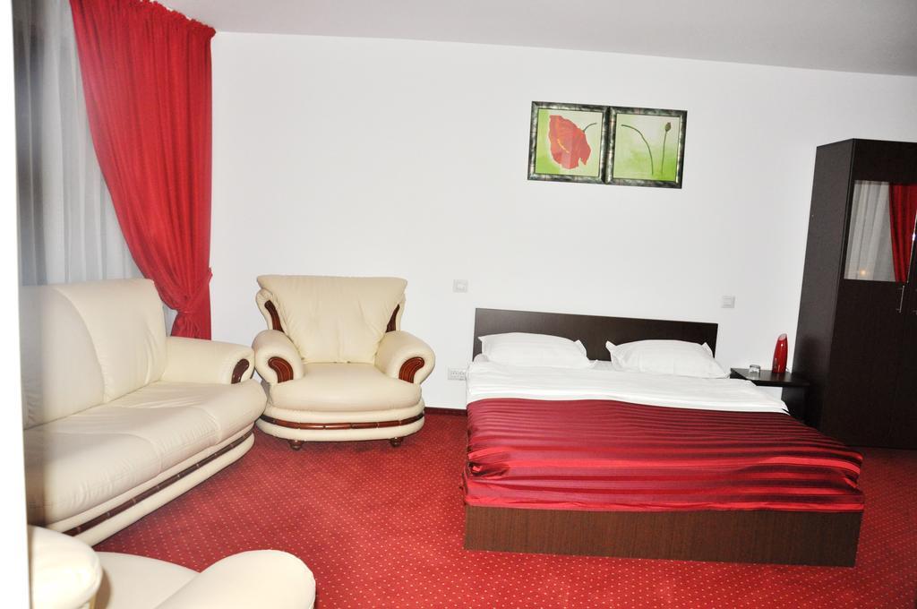 בוקרשט Hotel Thomas מראה חיצוני תמונה