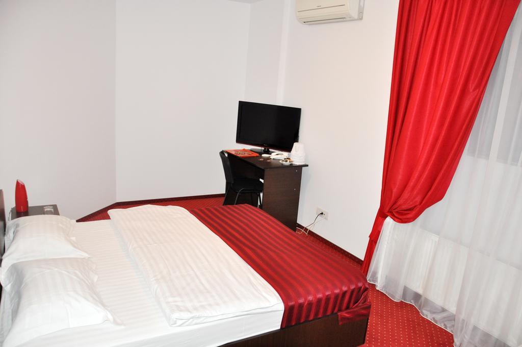 בוקרשט Hotel Thomas חדר תמונה