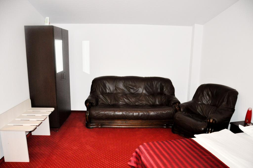 בוקרשט Hotel Thomas מראה חיצוני תמונה