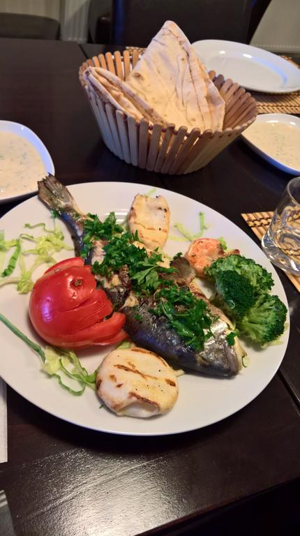 בוקרשט Hotel Thomas מראה חיצוני תמונה