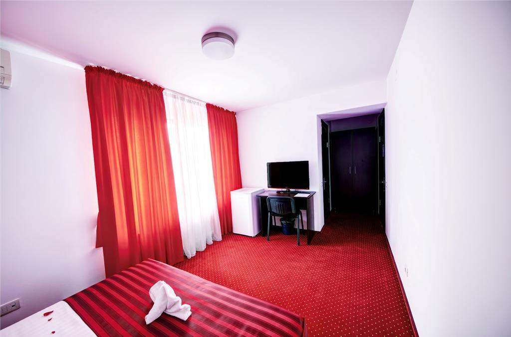 בוקרשט Hotel Thomas מראה חיצוני תמונה