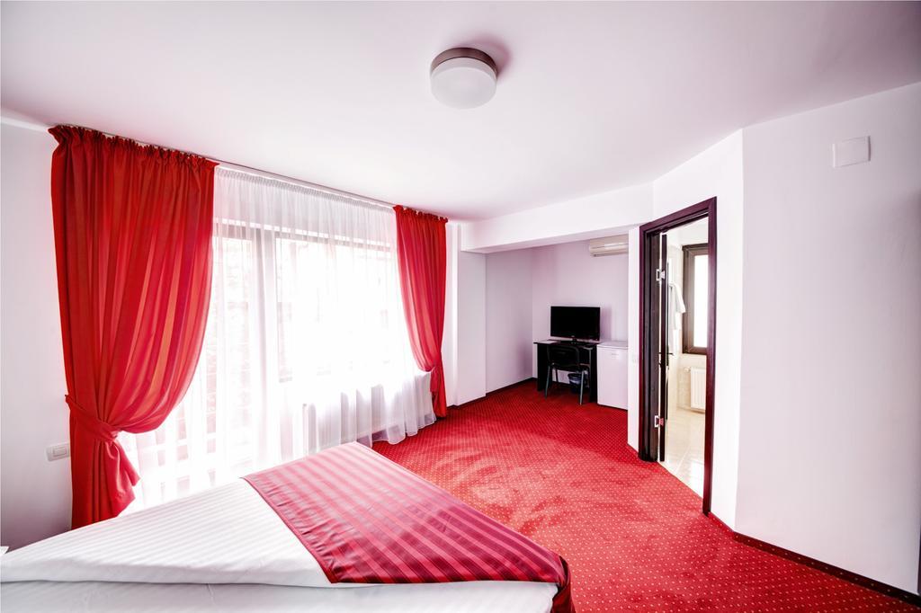 בוקרשט Hotel Thomas מראה חיצוני תמונה