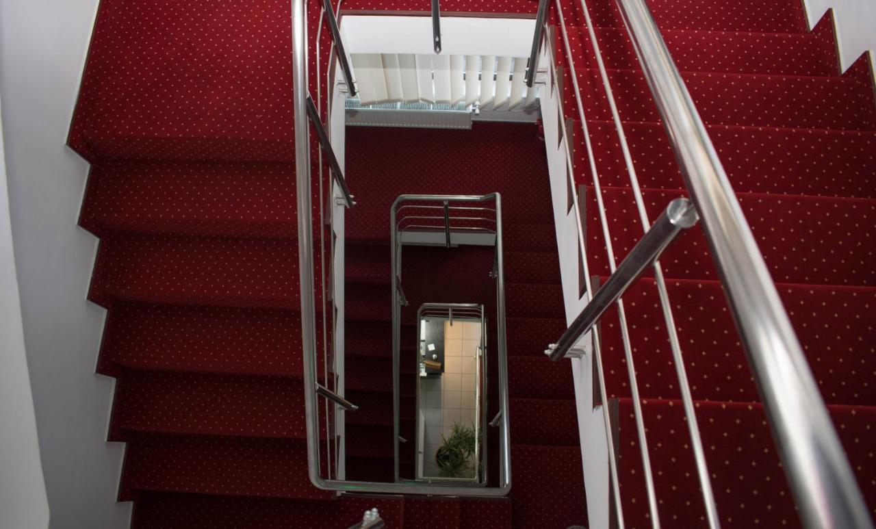 בוקרשט Hotel Thomas מראה חיצוני תמונה